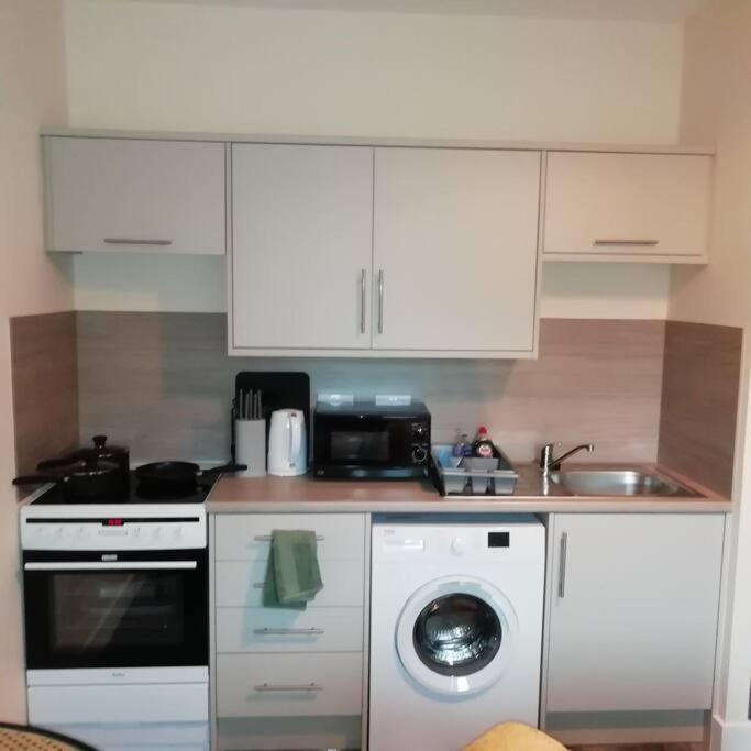בונס Carvetii - Norman House - 2Nd Floor, 1 Bedroom Flat מראה חיצוני תמונה